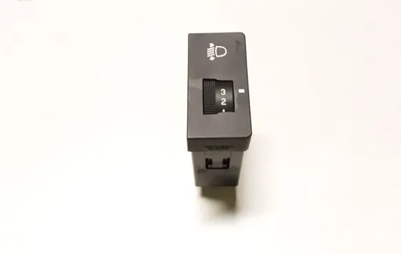Hyundai Santa Fe Headlight level height control switch 933702B900 751U00080 211000245