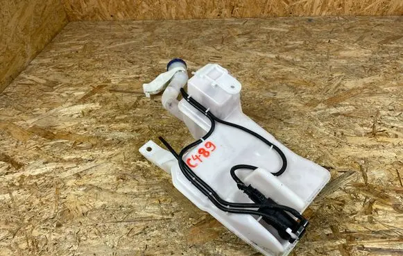 Peugeot 208 II Windshield washer fluid reservoir/tank 9836393680