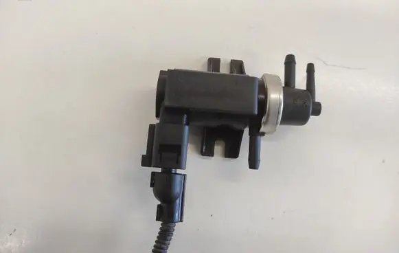Ford Galaxy Turbo solenoid valve 1J0959653B 72290320 02T206