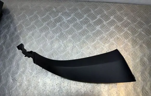 Renault Scenic IV - Grand scenic IV Tailgate/boot cover trim set 909039742R