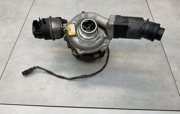 Audi A4 S4 B8 8K Turbo 03L145702E