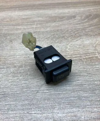 Toyota Auris 150 Headlight level height control switch 6182077