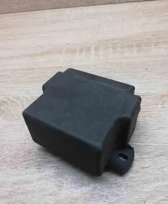 Mercedes-Benz 100 W631 Glow plug pre-heat relay 0025454232