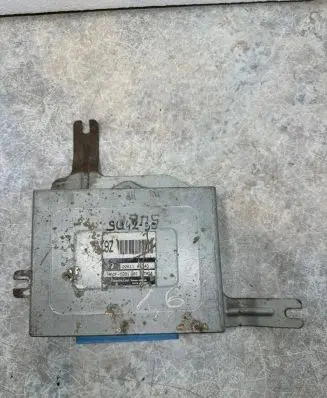 Subaru Impreza I Engine control unit/module 22611AE040 MECFC201 S042350