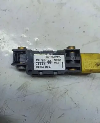 Audi A4 S4 B6 8E 8H Airbag deployment crash/impact sensor 8E0959643A