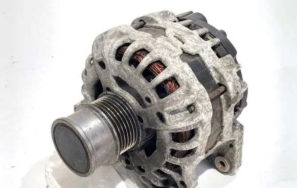 Seat Toledo IV (NH) Generator/alternator 04E903021M