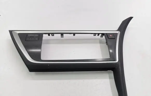 Toyota Auris E180 Radio/GPS head unit trim 5540502450 5540502460