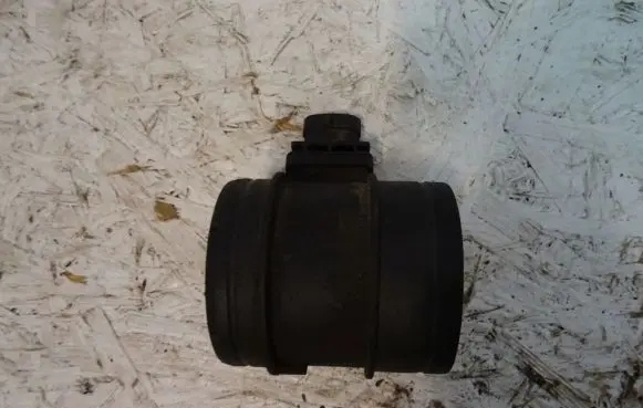 Iveco Daily 35.8 - 9 Mass air flow meter 02811002764