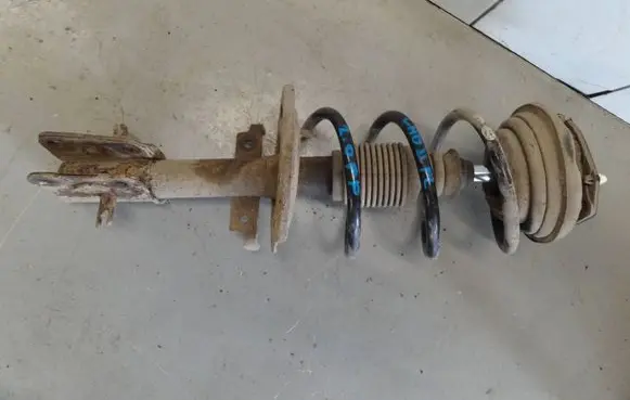 Renault Laguna II Front shock absorber with coil spring