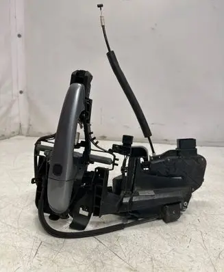 Jaguar XF X250 Front door lock 962017104 8X23203A28AE 171011
