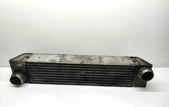 BMW 7 E65 E66 Intercooler radiator