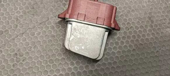 Iveco Daily 35 - 40.10 Heater blower motor/fan resistor 570630500 500326590
