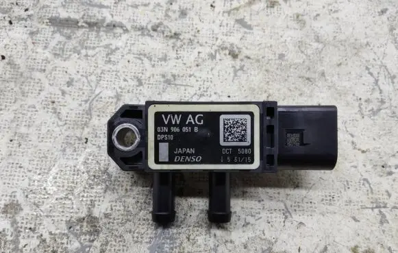 Volkswagen Golf Sportsvan Exhaust gas pressure sensor 03N906051B