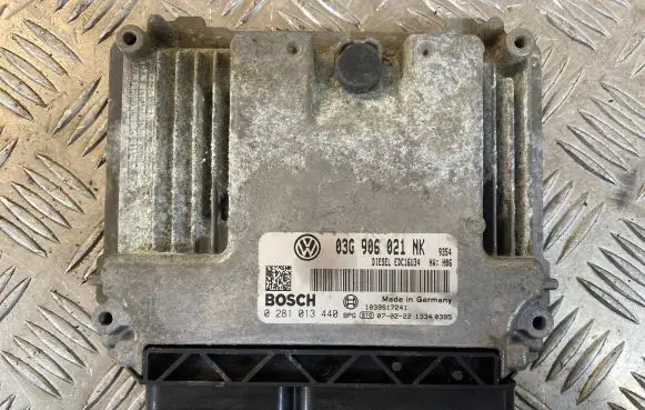 Volkswagen PASSAT B6 Engine control unit/module 03G906021NK 1039S17241 0281013440