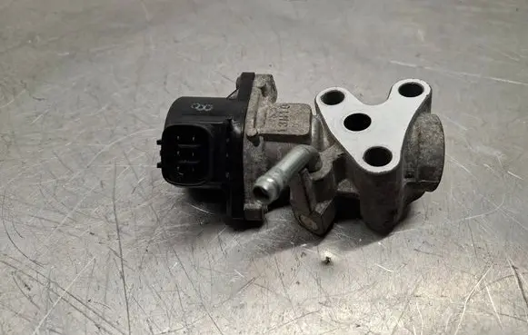 Toyota Yaris EGR valve 13H10
