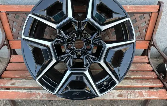 BMW XM R22 alloy rim 