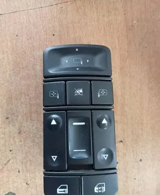 Opel Vectra C Electric window control switch 13224058 07310T