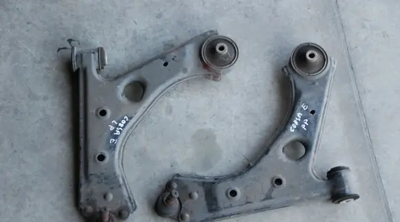Opel Corsa E Front control arm