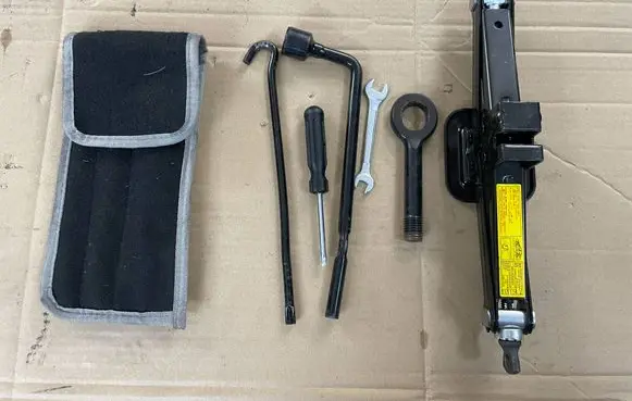 KIA Rio Lift Jack 