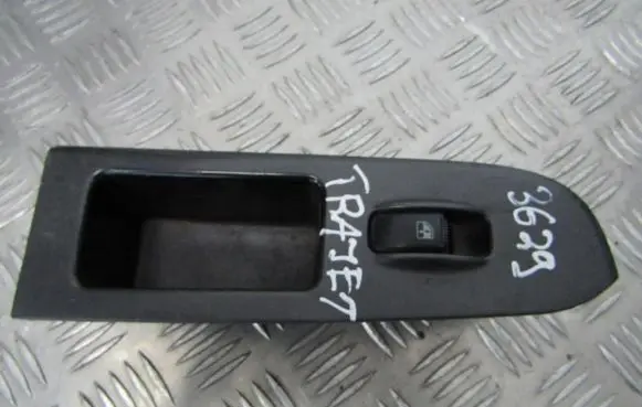 Hyundai Trajet Electric window control switch 935753a000 93575-3a000