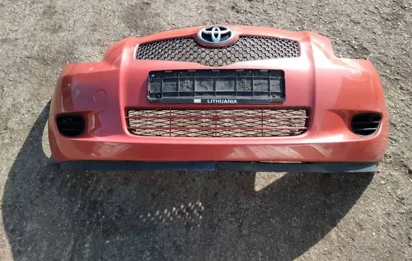 Toyota Yaris Front bumper 