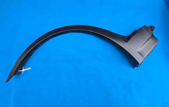 BMW X3 E83 Front arch trim 3405817