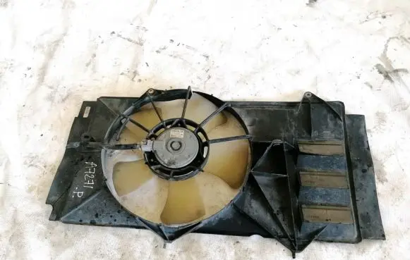 Toyota Yaris Radiator cooling fan shroud 163630d050 16363-0d050