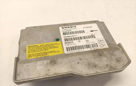 Volvo V70 Airbag control unit/module P31264402 T207091305117 0285010372