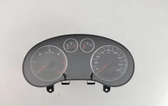 Audi A3 S3 8P Speedometer (instrument cluster) 8P0920931E