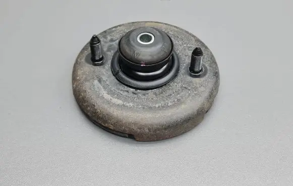 Honda Accord Coil spring/strut mount 