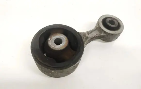 Honda Civic Engine mount bracket