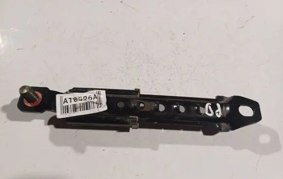 Chevrolet Aveo Seat belt adjustment rail 
