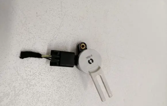 Opel Insignia A Brake pedal sensor switch 10366474 0709C
