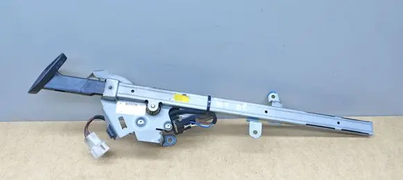 Mercedes-Benz CLK A209 C209 Seat belt adjustment motor 2038600282