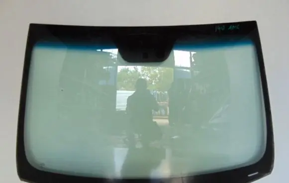 Hyundai i40 Front windscreen/windshield window 