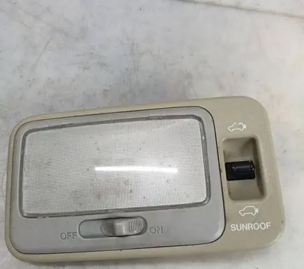 Honda CR-V Front seat light