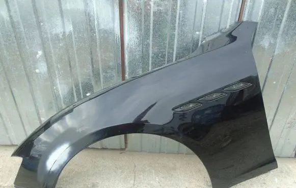 Maserati Ghibli Fender