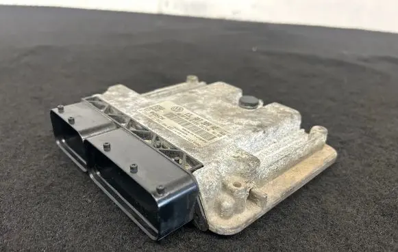 Volkswagen PASSAT B7 Engine control unit/module 03L907309AE 03L907309AF 0281017946