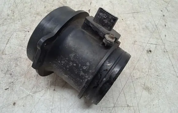 Audi A5 8T 8F Mass air flow meter 059906461