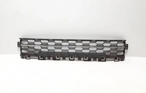 Skoda Octavia Mk4 Front bumper lower grill 5E3853677A