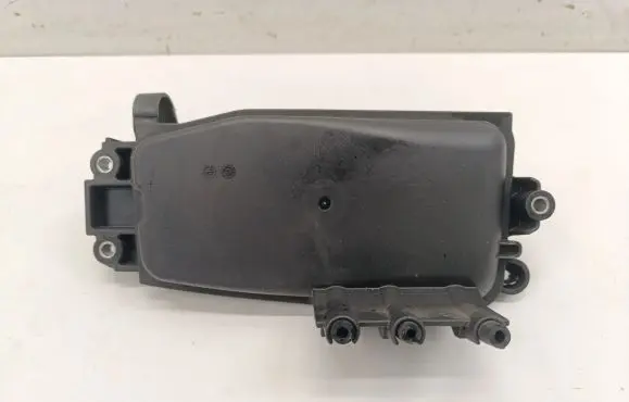 Vacuum air tank