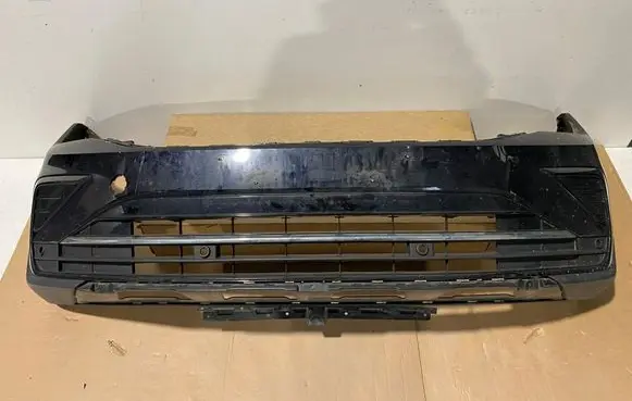 Volkswagen Tiguan Front bumper 5NA853677N 5NA807221C