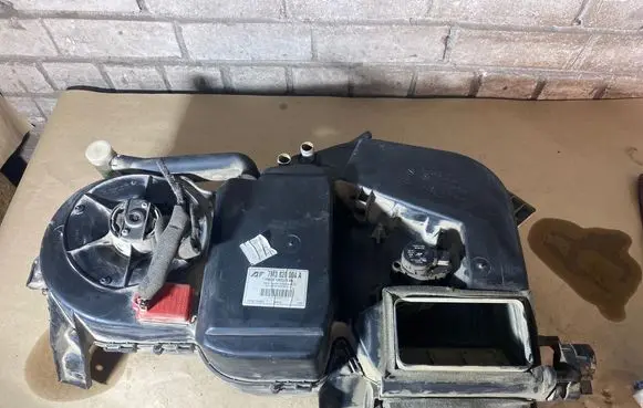 Interior heater climate box assembly