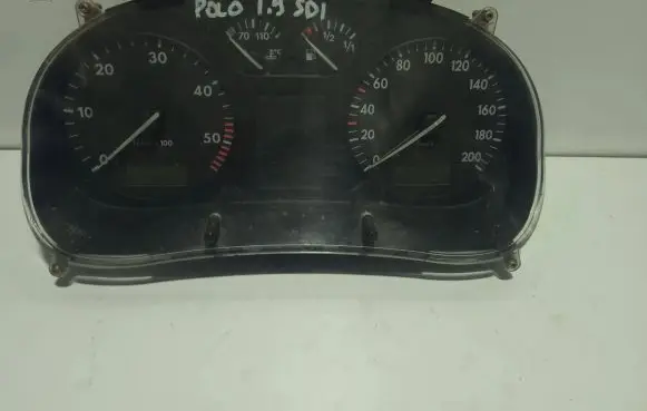 Volkswagen Polo Speedometer (instrument cluster) 5392326610