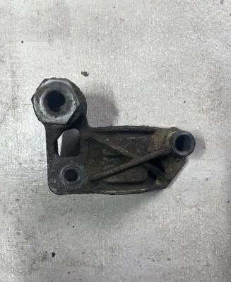 Mercedes-Benz E W211 Sway bar bush bracket, front A2113231126