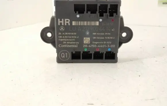 Mercedes-Benz C W204 Door control unit/module 2129004414 A2129004414