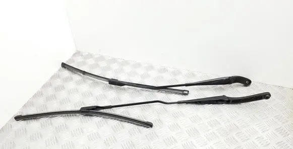 Audi A4 S4 B8 8K Front wiper blade arm 8K2955407 8K2955408