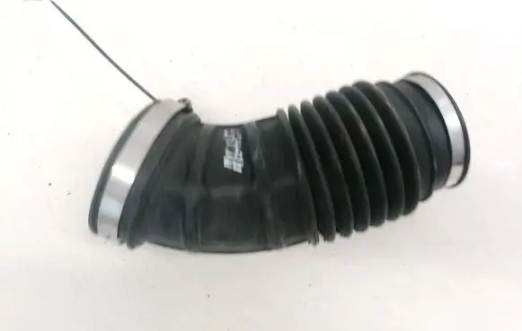 Chrysler 300 - 300C Air intake hose/pipe 0210490A1