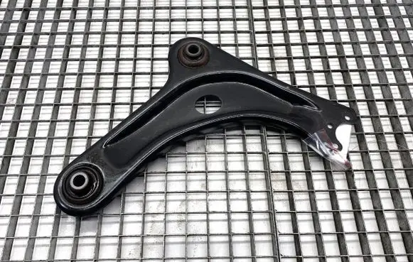 Peugeot 208 I Front control arm 
