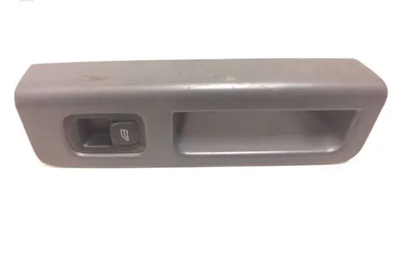 Volvo V50 Electric window control switch 8679477